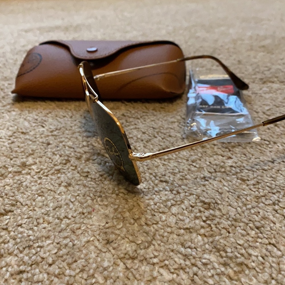 Ray Ban - Picture 2 of 3